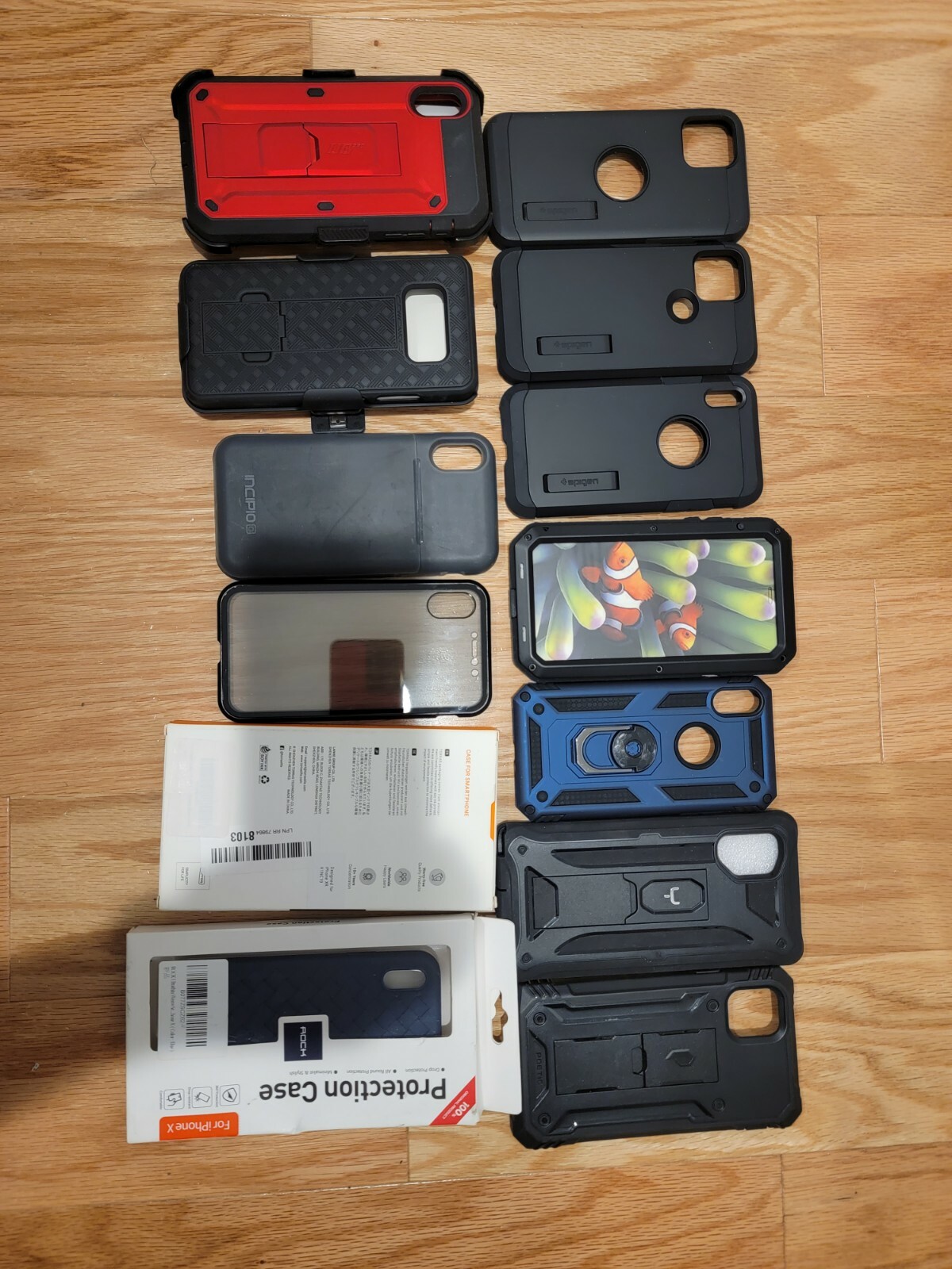 Bulk LOT of Phone Cases For  Iphones,samsungs,lg And Apple Tablet,Apple wat