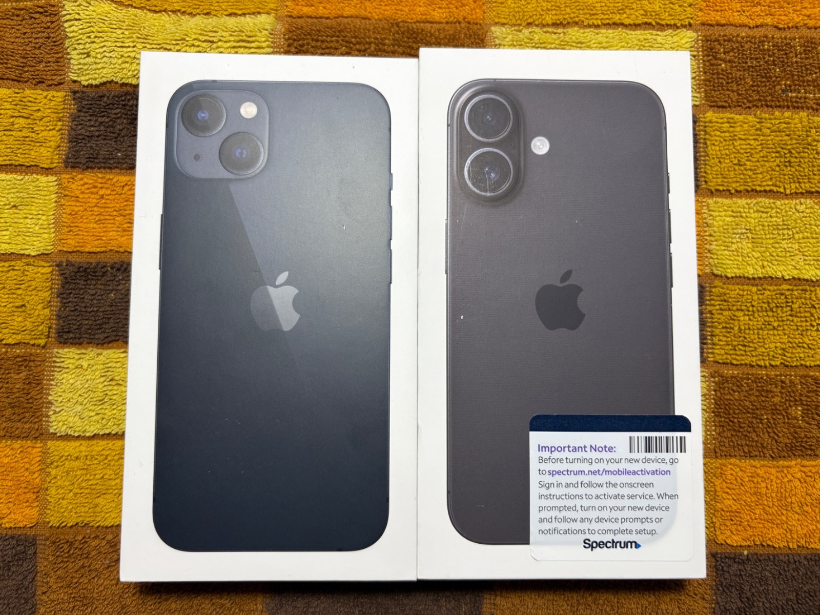 Apple iPhone 16 Black 128GB & Apple iPhone 13 Midnight 256GB 2 Empty Boxes Only