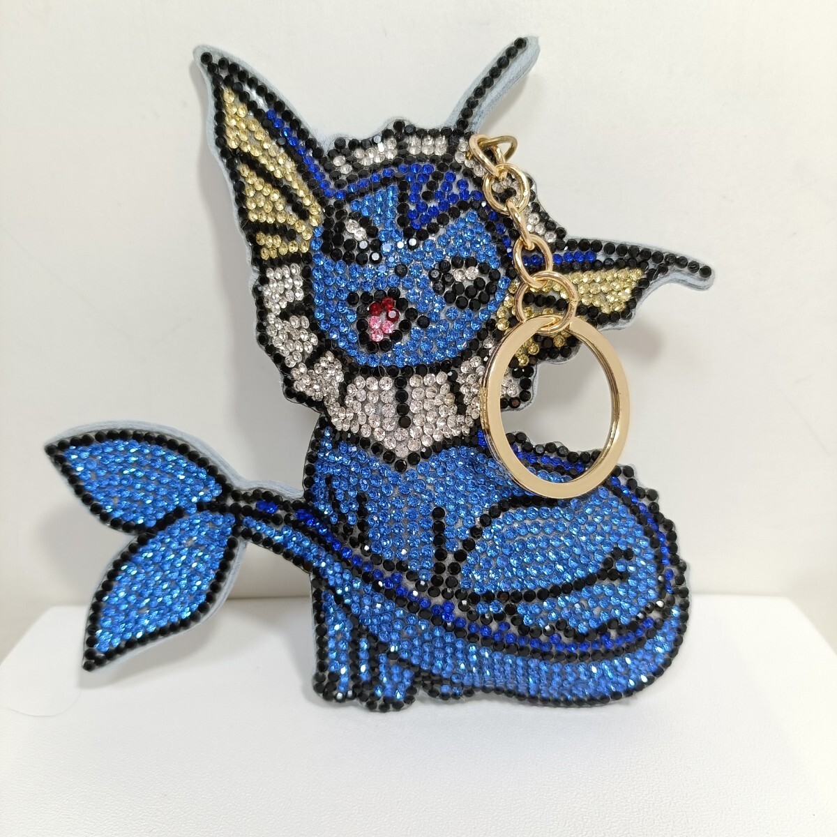 Pokemon Smartphone Accessories Rhinestone Mascot Cleaner Vaporeon Key Chain Merc