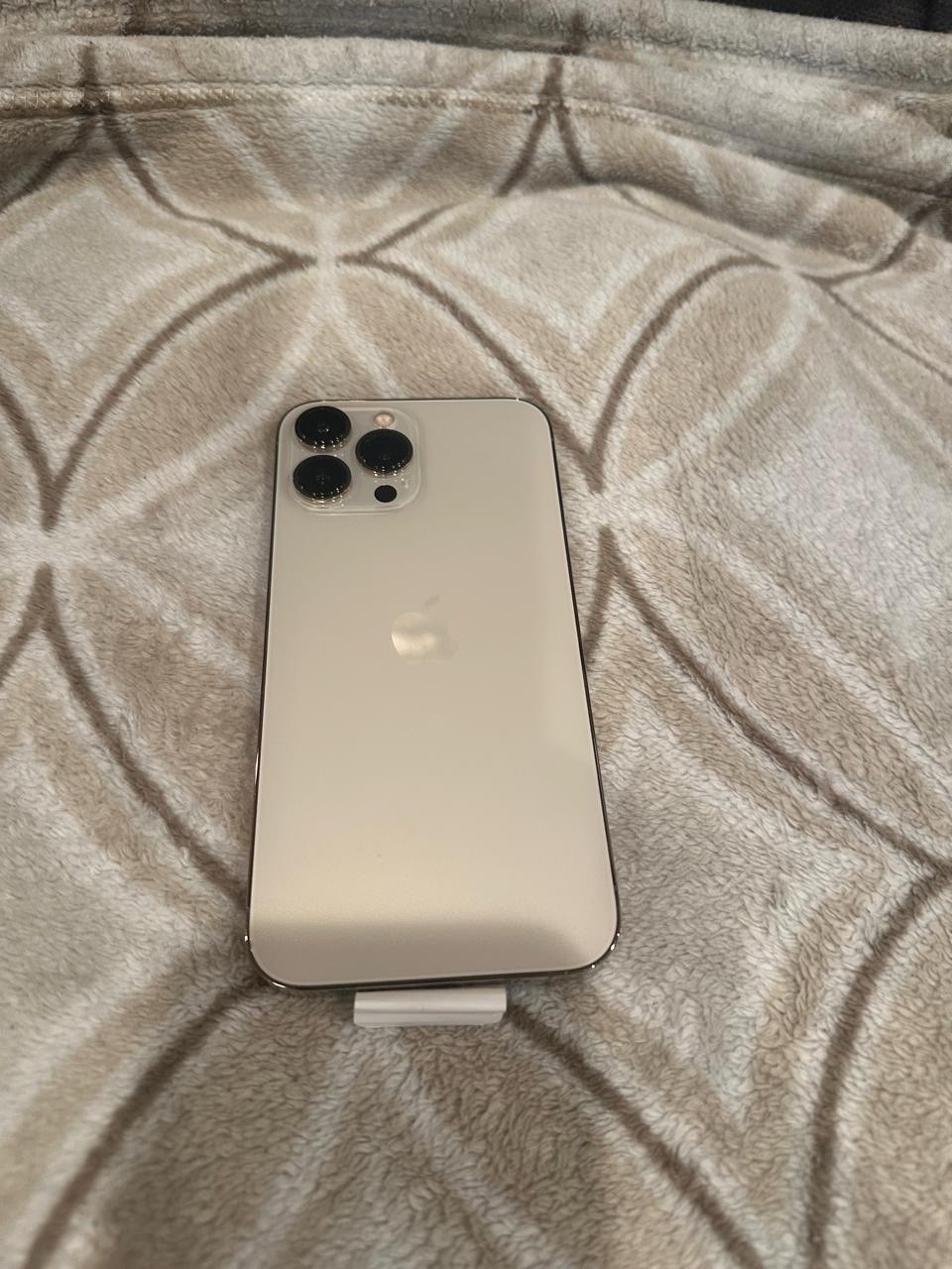 iPhone 13 Pro Max 128GB Unlocked Smartphone