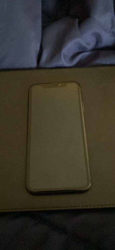 Apple iPhone XR – 64GB – Black (Unlocked) A1984 (CDMA + GSM). Data turned on. 