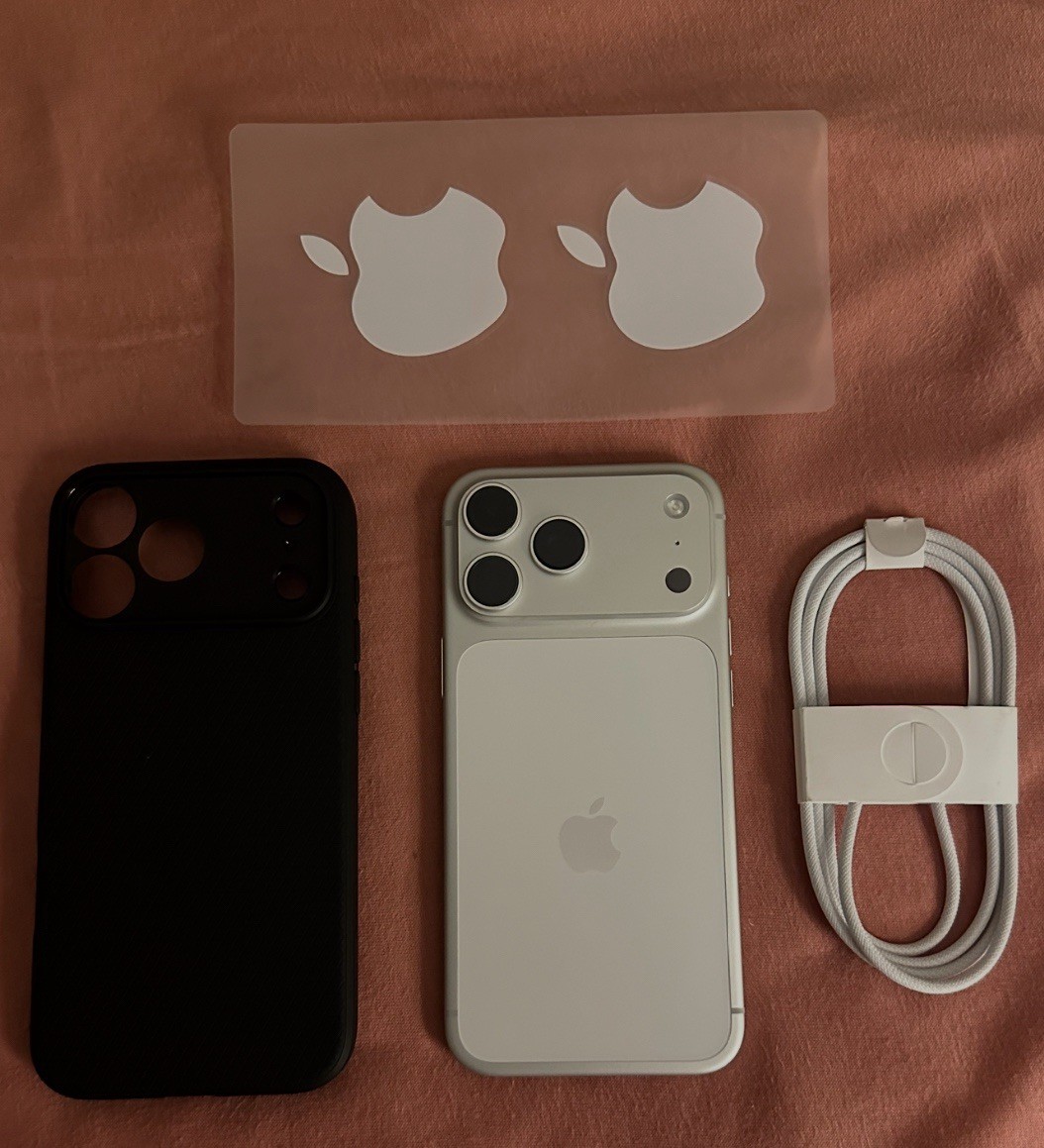 iPhone 17 Pro Max 256gb Silver Spectrum (FOR PARTS ONLY)