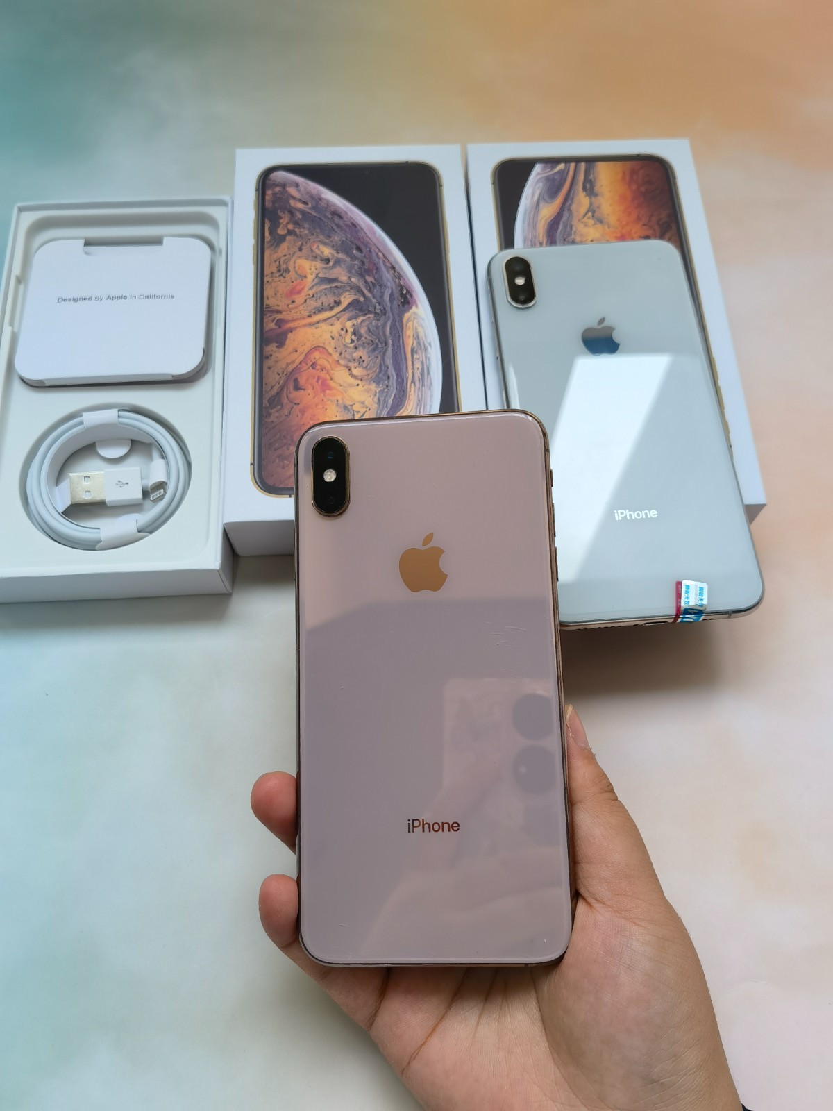 Working well  Apple iPhone XS MAX – 64/256GB unlocked  smart phone