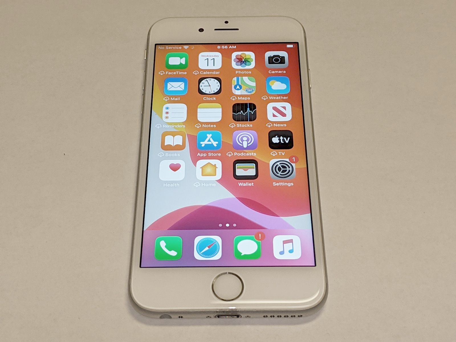 Apple iPhone 6s A1688 16GB White/Silver Verizon Wireless Smartphone/Cell Phone