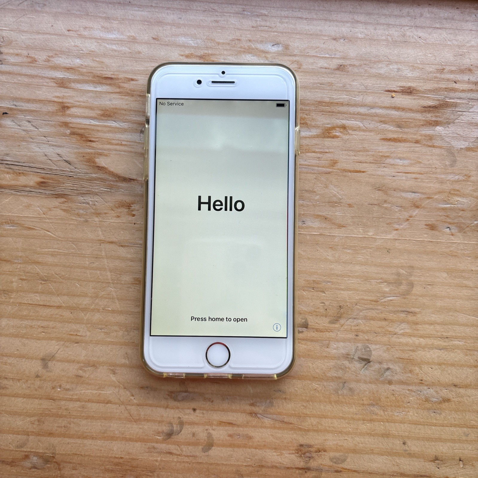 Apple iPhone 6 – 16 GB – Gold (AT&T)