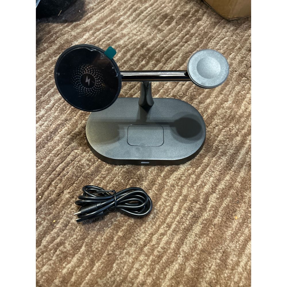 3In1  Wireless Charger Station For Apple Watch 8/7/SE iPhone 14 Pro Max 13 12 15