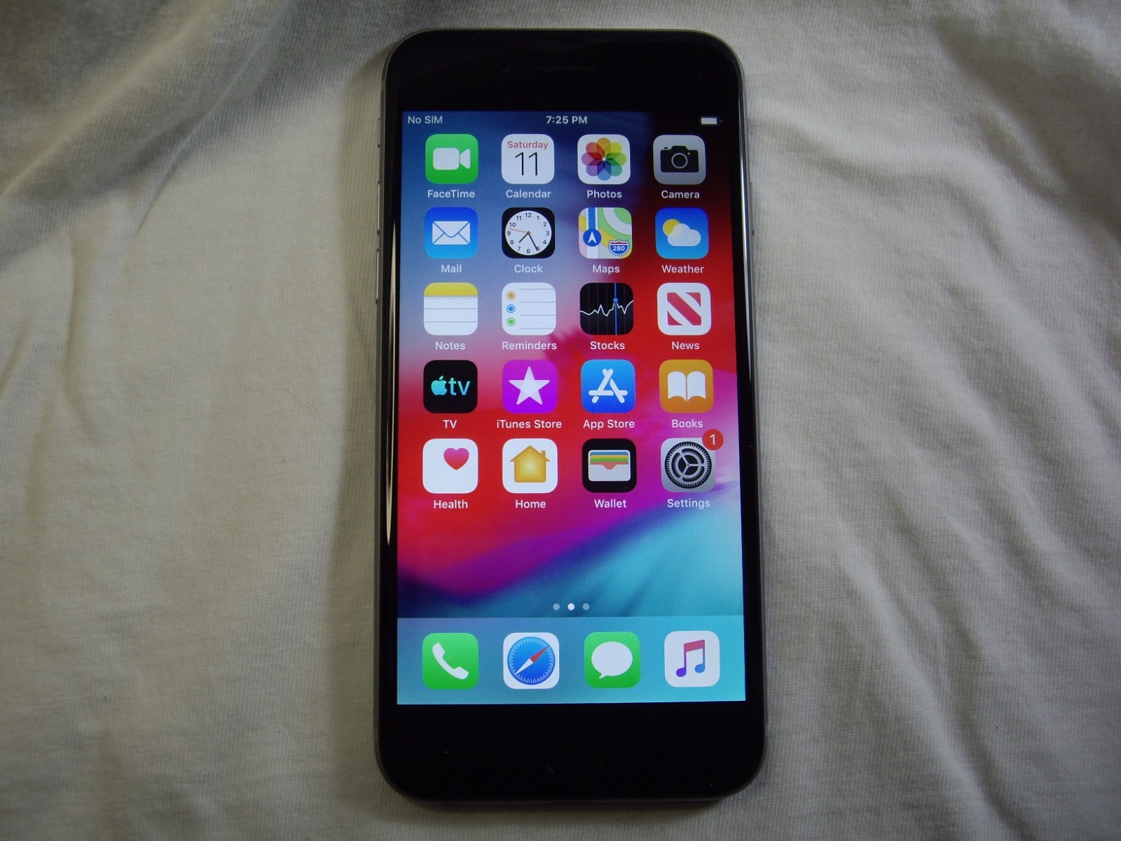 Apple iPhone 6 16GB Fully Unlocked Model A1549 Gray                        (y5b)