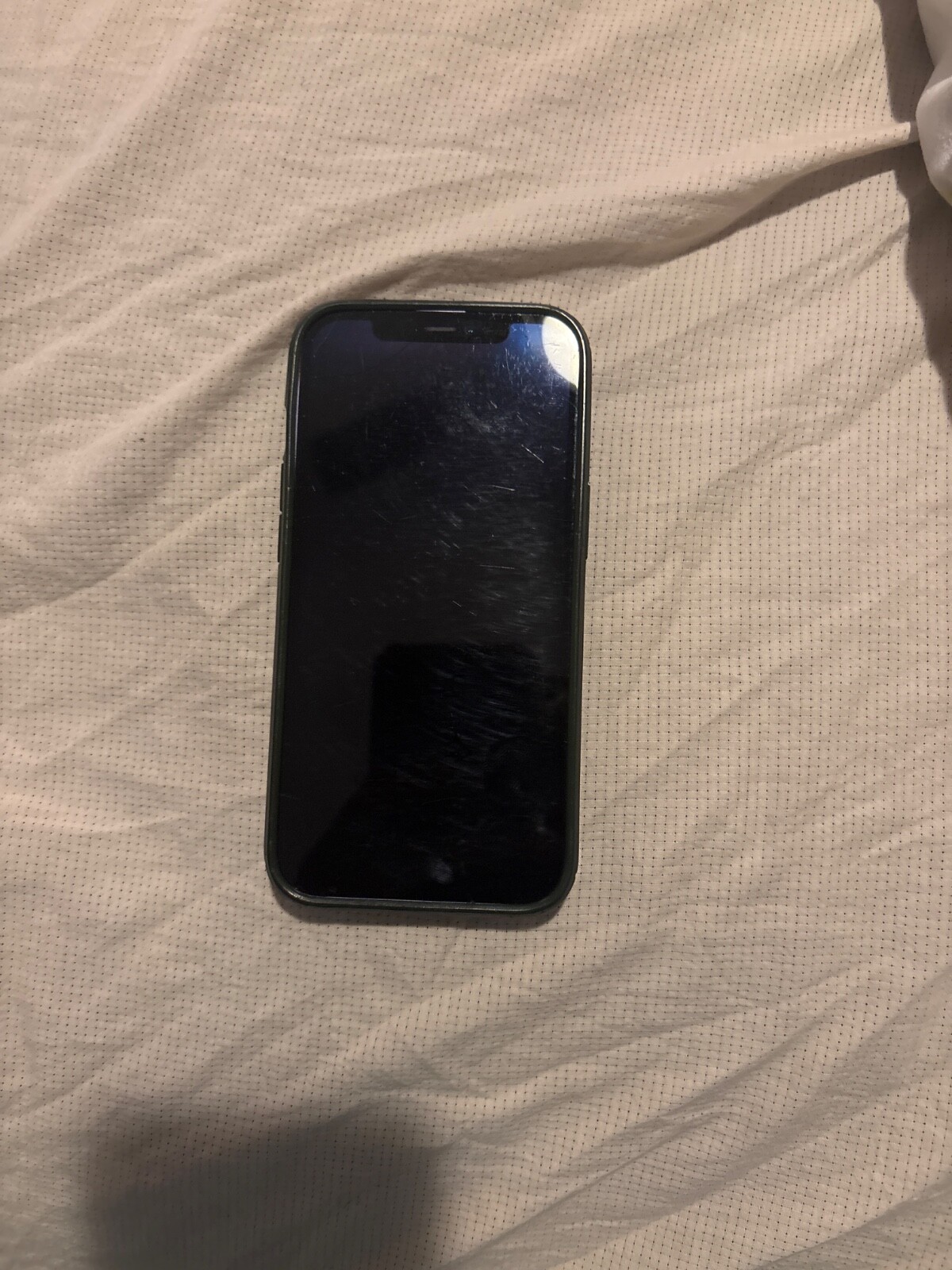 Apple iPhone 12 – 128 GB – Purple (Unlocked) has TikTok app