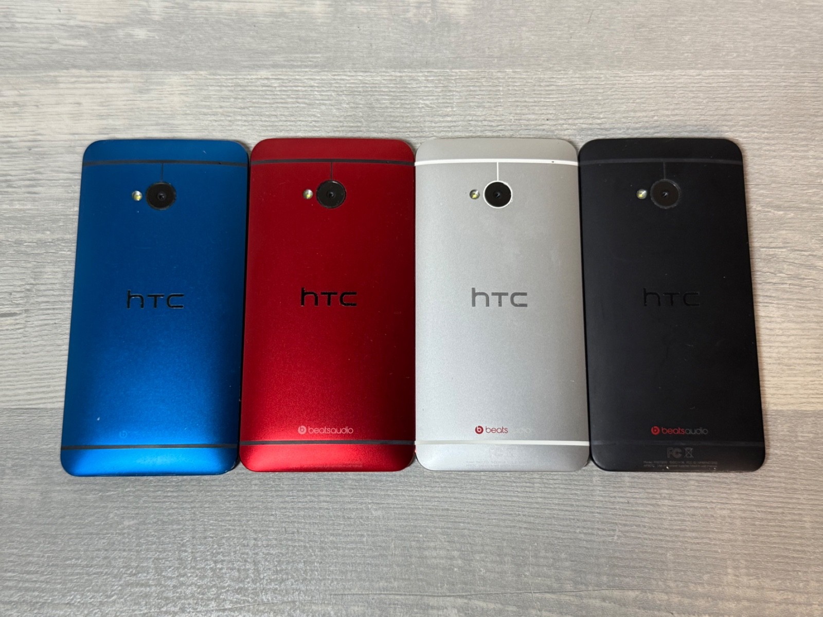 HTC One M7 – 32GB – Unlocked T-Mobile Sprint – All Colors Smartphone
