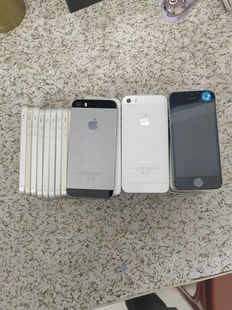 100% working  Apple iPhone 5s – 16 GB –  (Unlocked) 4G iOS 12