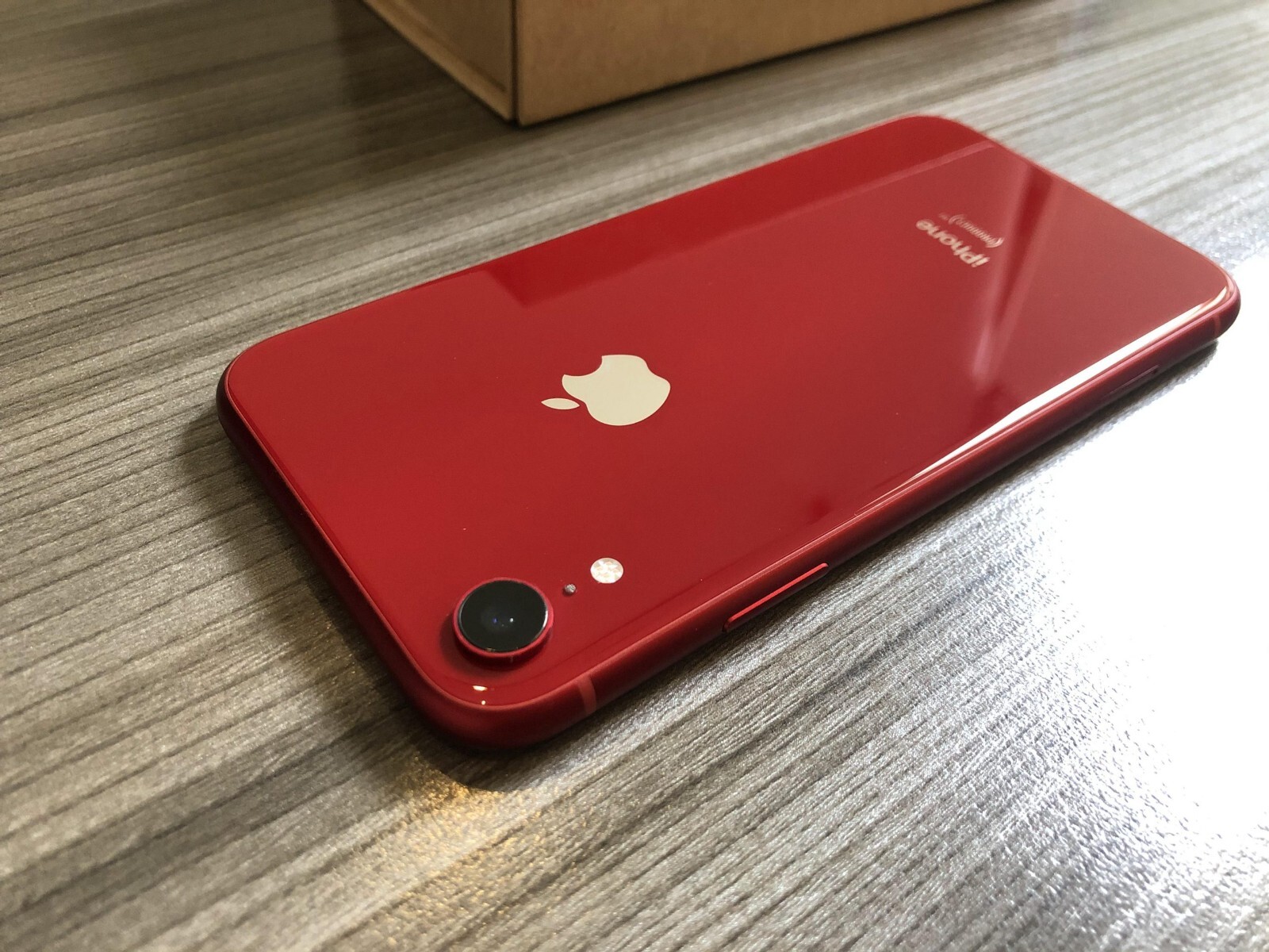 Apple iPhone XR – 64 GB – Red (Unlocked) (Tik Tok installed)