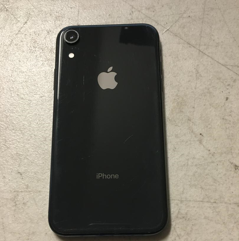 Apple iPhone XR – 64 GB – Gray Black (Unlocked)