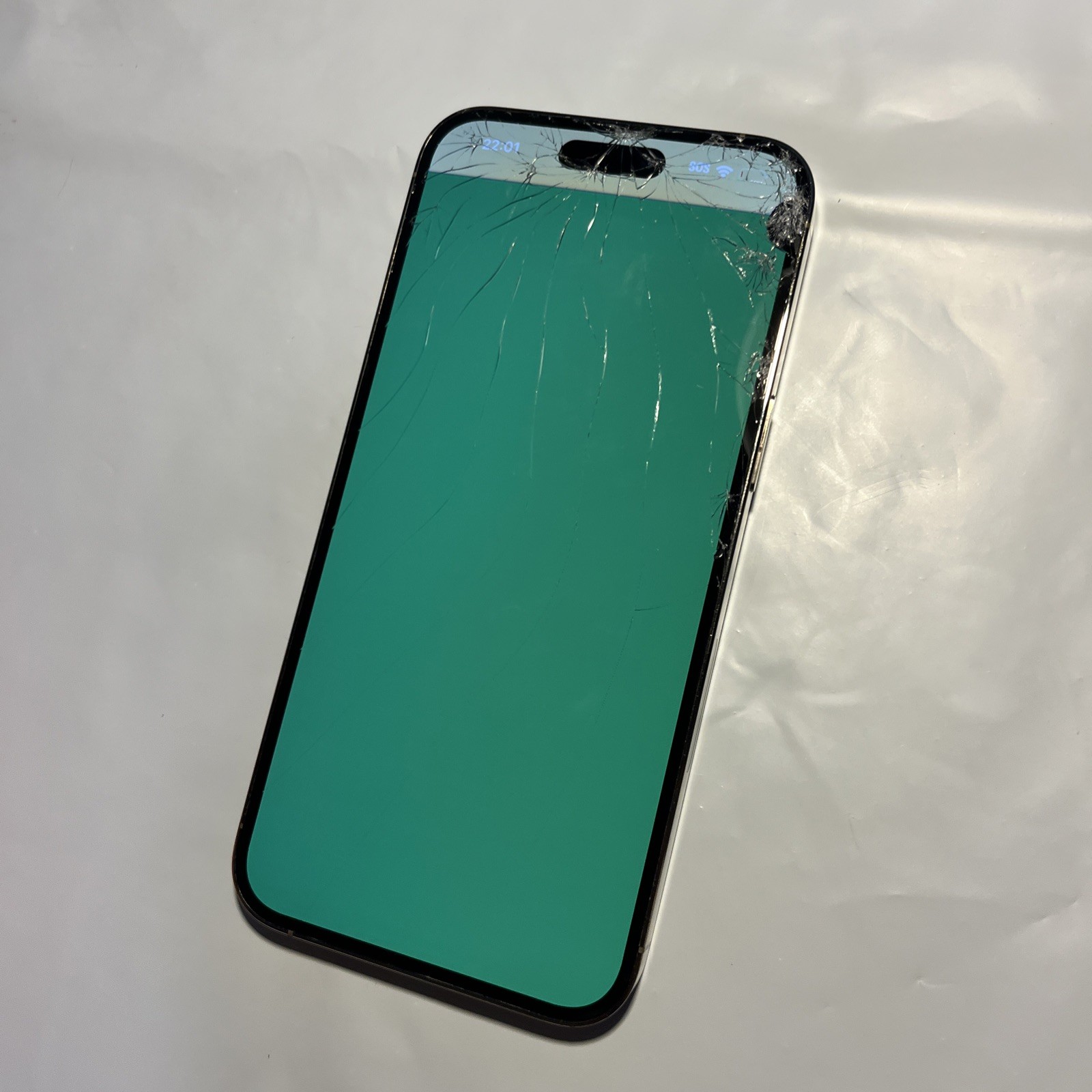 Apple iPhone 14 Pro Max – 128GB (Unlocked)  Bad LCD –  SOLD AS IS       (p24)