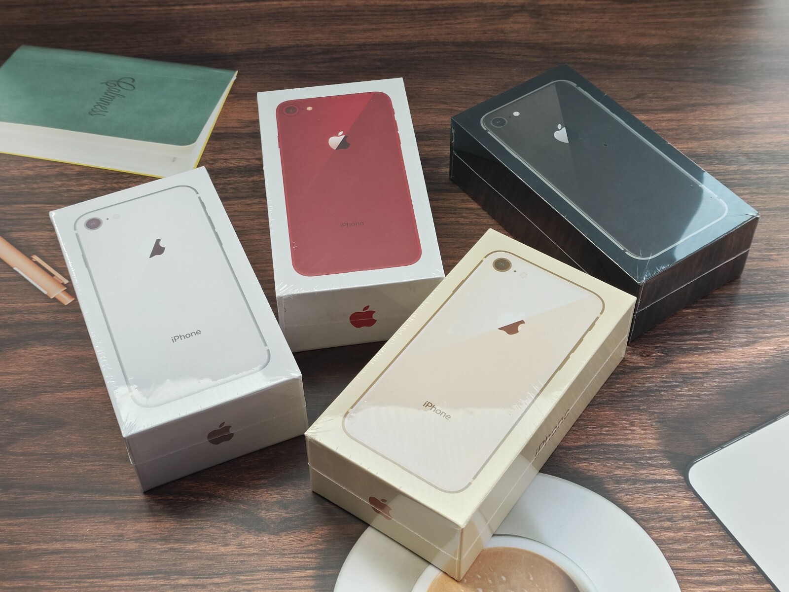 Sealed Apple iPhone 8 plus 64-128-256GB Factory UNLOCKED for any carrier