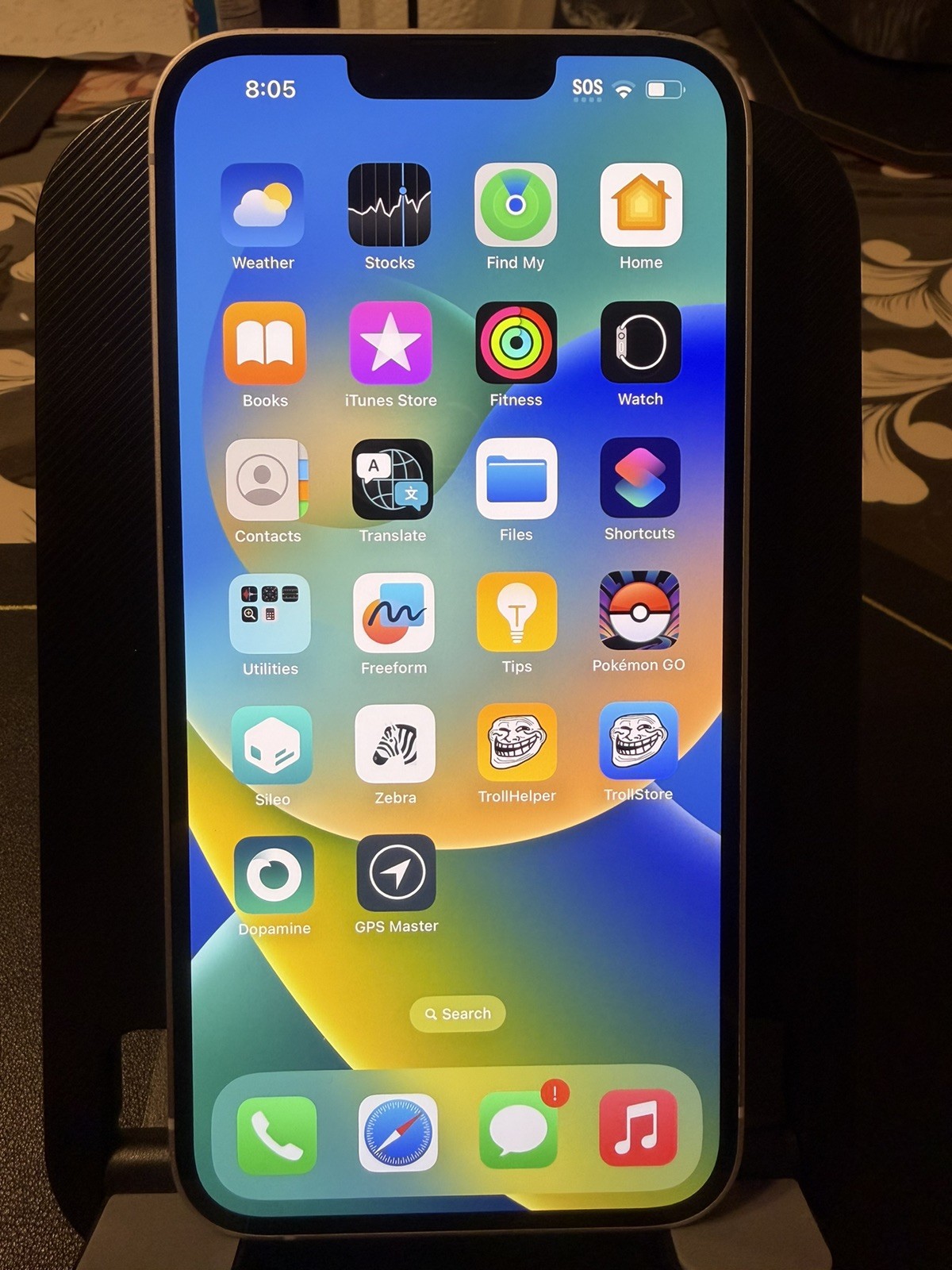 Jailbroken Ios 16.4.1 iphone 14 plus 128gb  purple CANT BE ACTIVATE READ 👇👇!!!