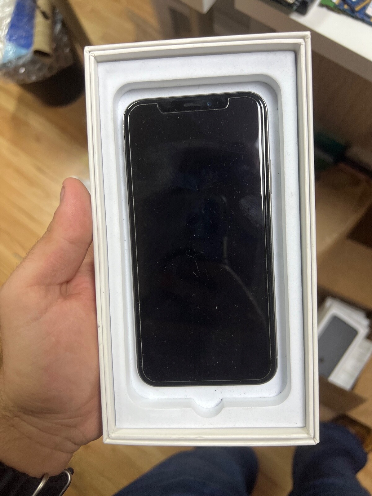 Apple iPhone X – 64GB – Silver (Verizon)