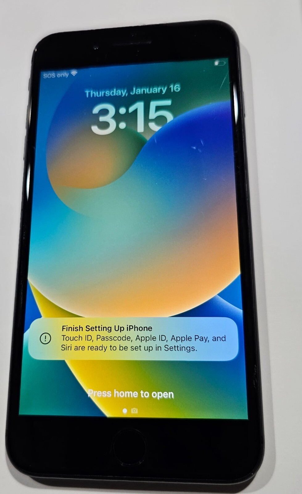 Apple iPhone 8 Plus – 64GB – Space Gray (Unlocked) A1864 (CDMA + GSM)