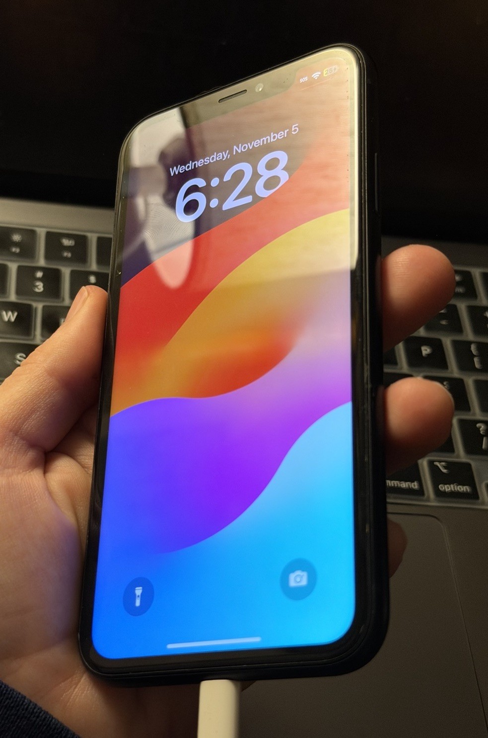 Grey iPhone XR consumer cellular GUC Apple Phone 88% Battery