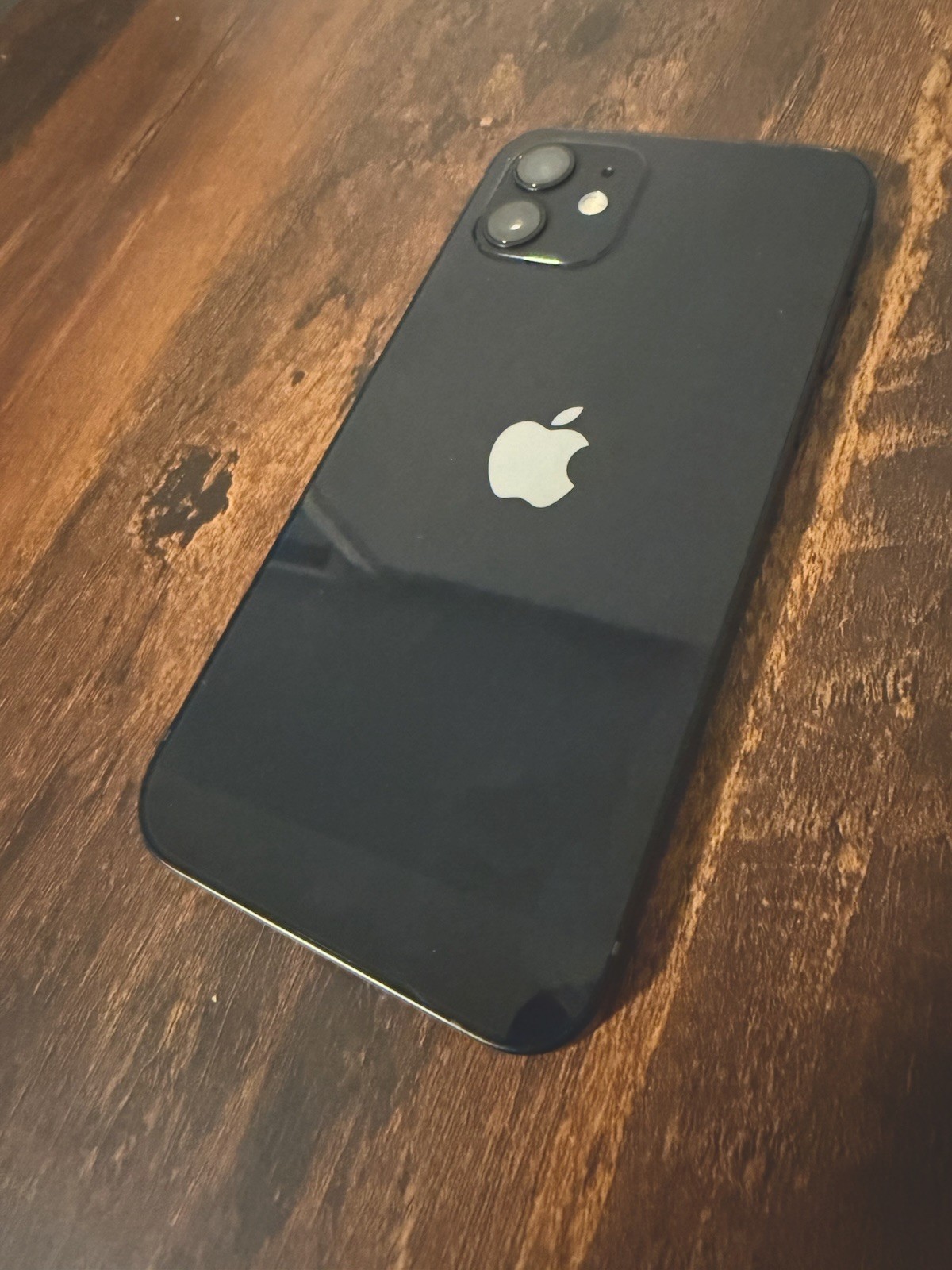 PHONE ( APPLE / UNLOCKED ) –  iPhone 12  [ 64GB ] Very New Brand / Apple Phone