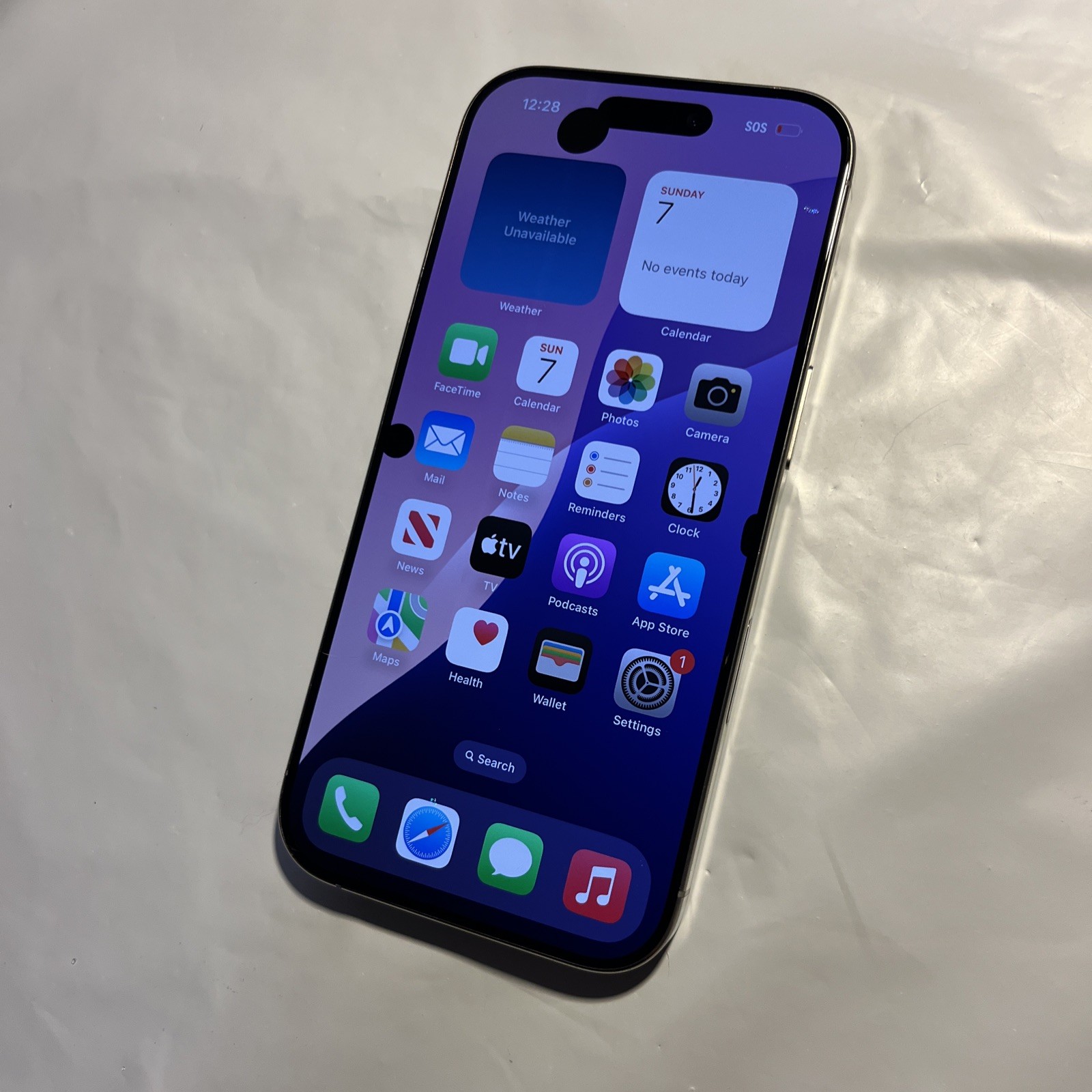 Apple iPhone 16 Pro – 512GB (Unlocked)  Bad LCD –   Issues – Sold AS IS   (#C76)