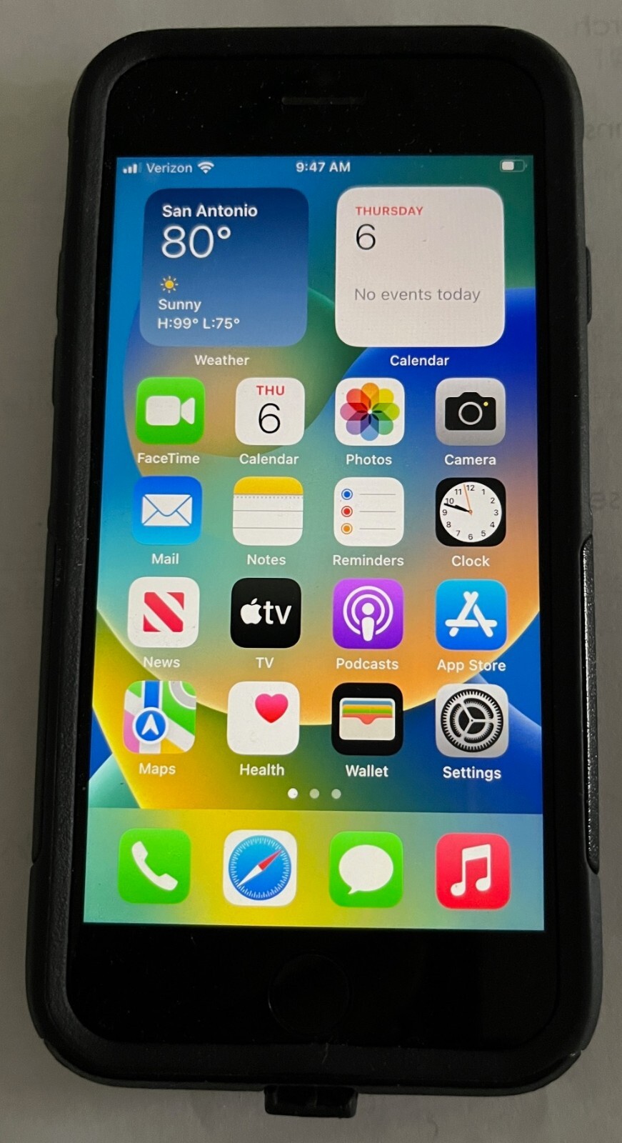 Apple iPhone SE (2020) – 64 GB – Black (Unlocked)