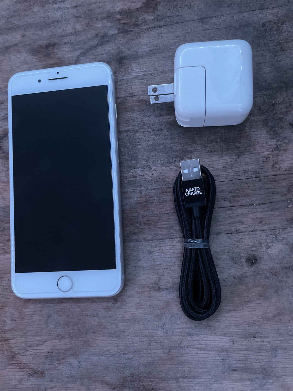 Apple iPhone 8 Plus – 64GB – Silver (Unlocked) A1897 (GSM) (Any Carrier)