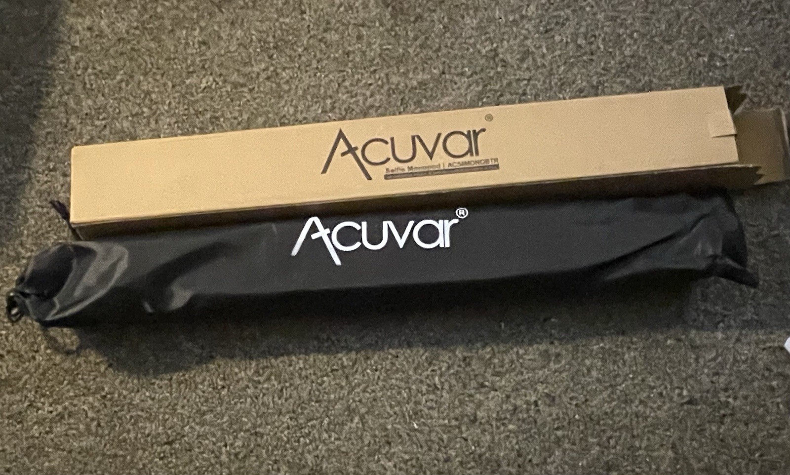Acuvar Selfie Monopod Smartphone Mount & Remote control included AC54MONOBTR