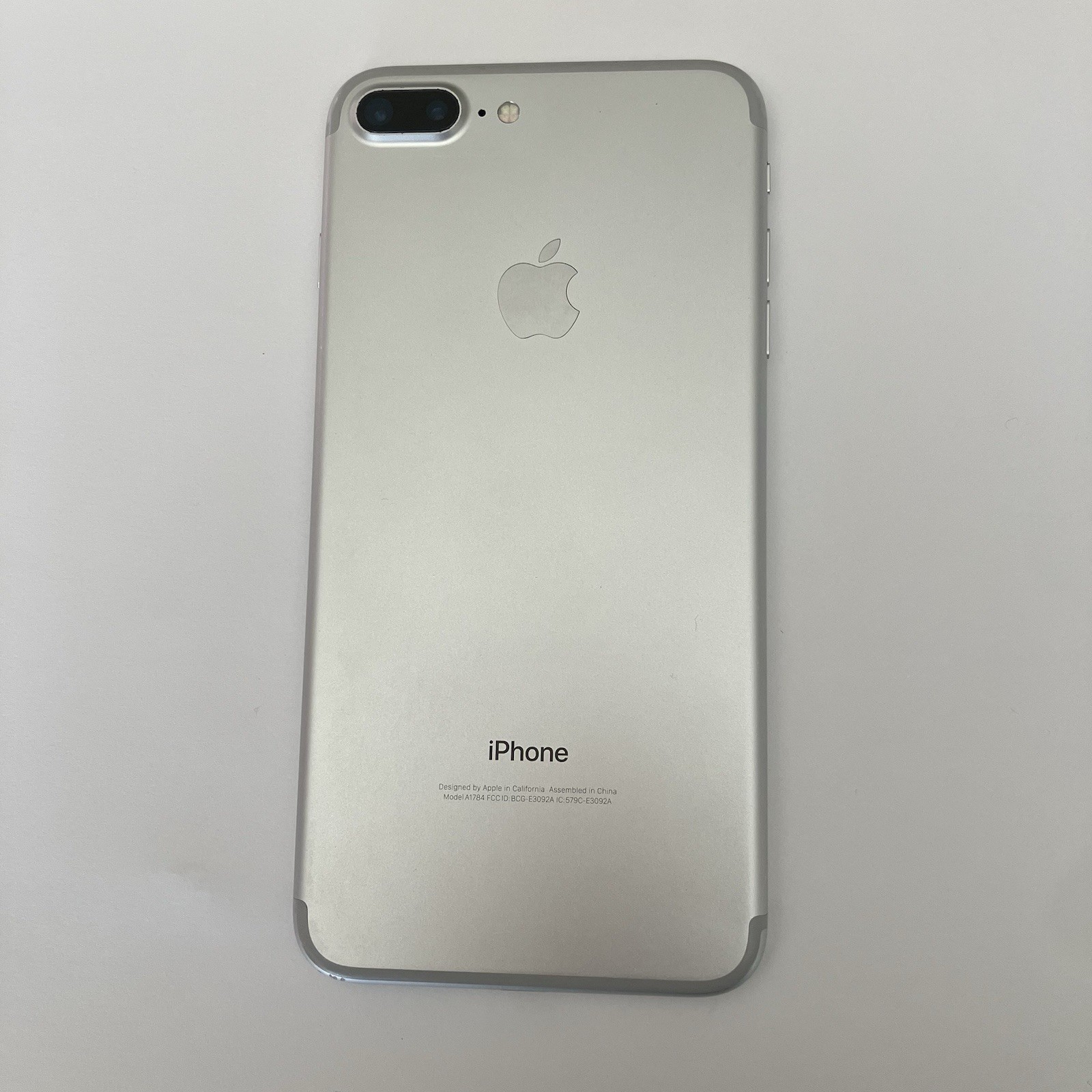 Apple iPhone 7 Plus – 32GB T-Mobile Silver Working Battery READ