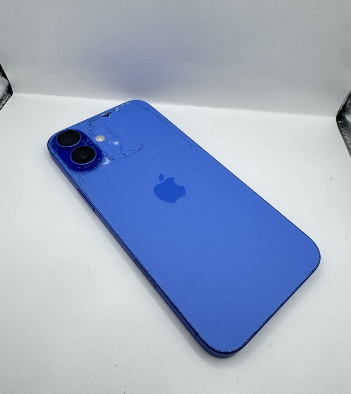 AT&T Locked Apple iPhone 16 Plus 128GB Working (Cracked Screen, Cracked Back)