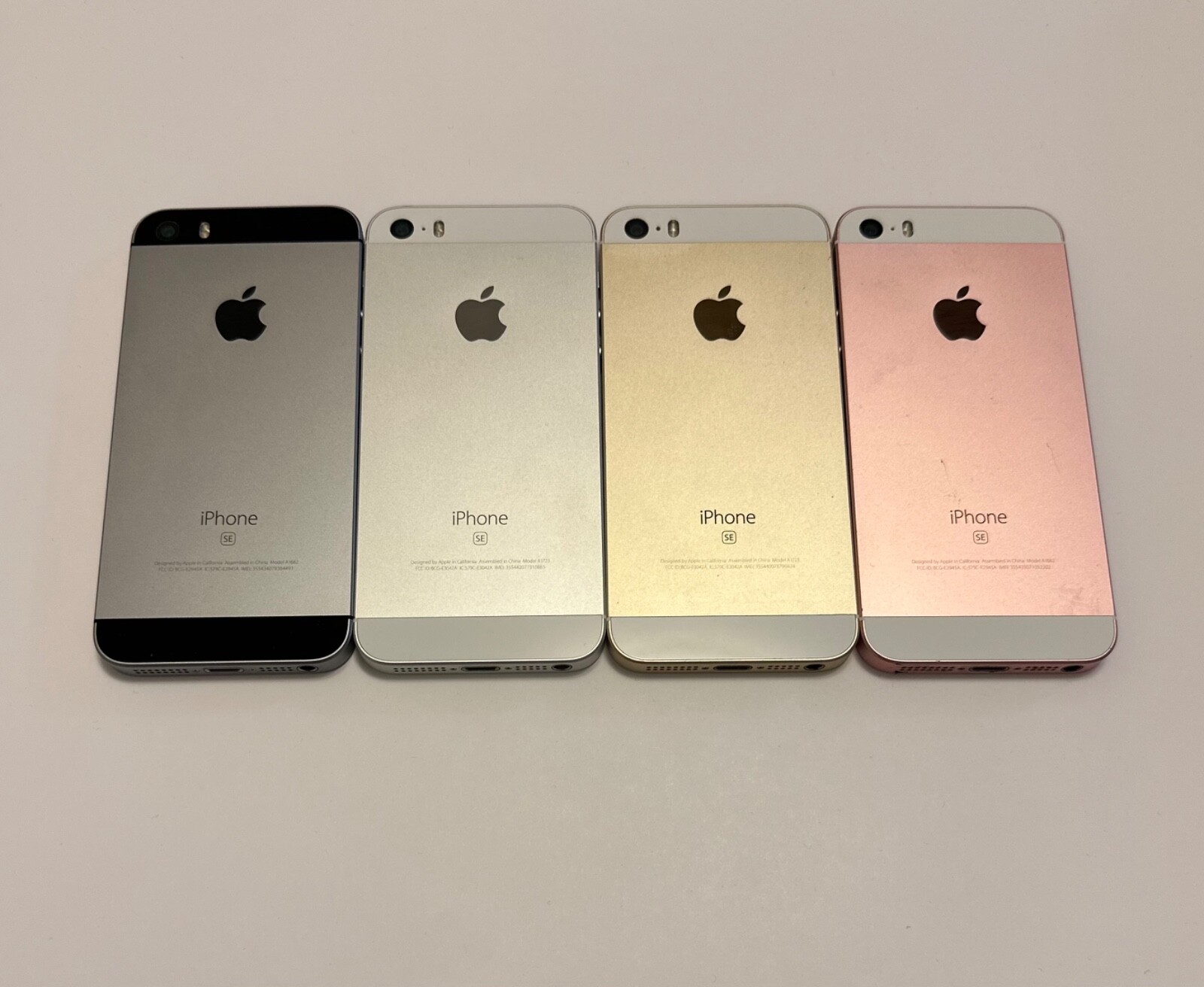 Apple iPhone SE 1st Gen. – 16GB 32GB 64GB 128GB – ALL COLORS Unlocked