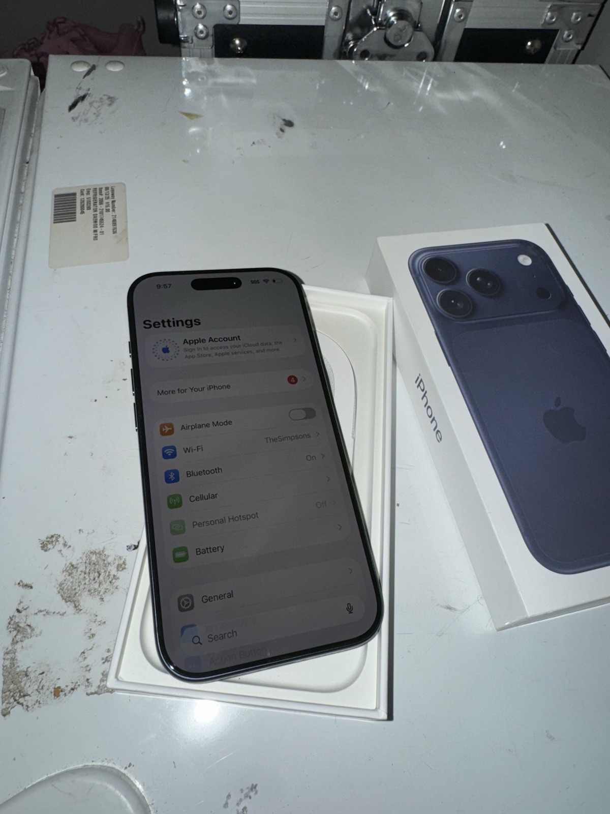 Apple iPhone 17 Pro – 256 GB – Deep Blue (Unlocked)