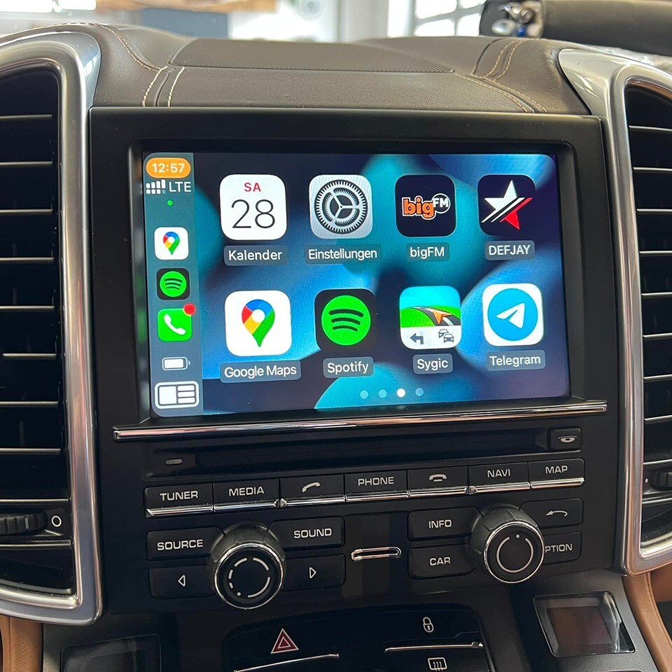 Wireless Apple CarPlay Android Auto Mirroring Interface For Porsche Macan 2013