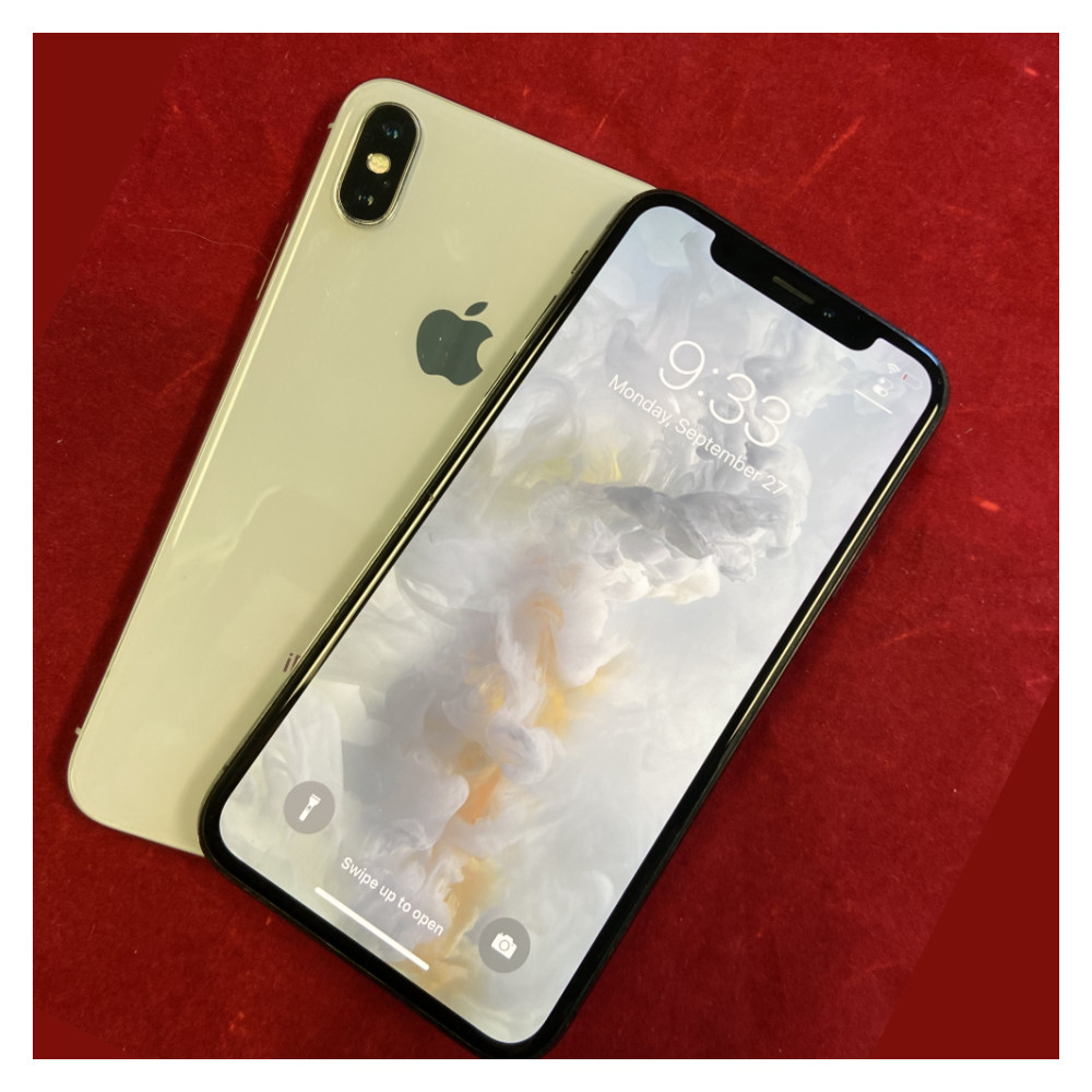 Apple iPhone XS Pristine Condtion Unlocked Verizon At&t T-Mobile 64GB 256GB