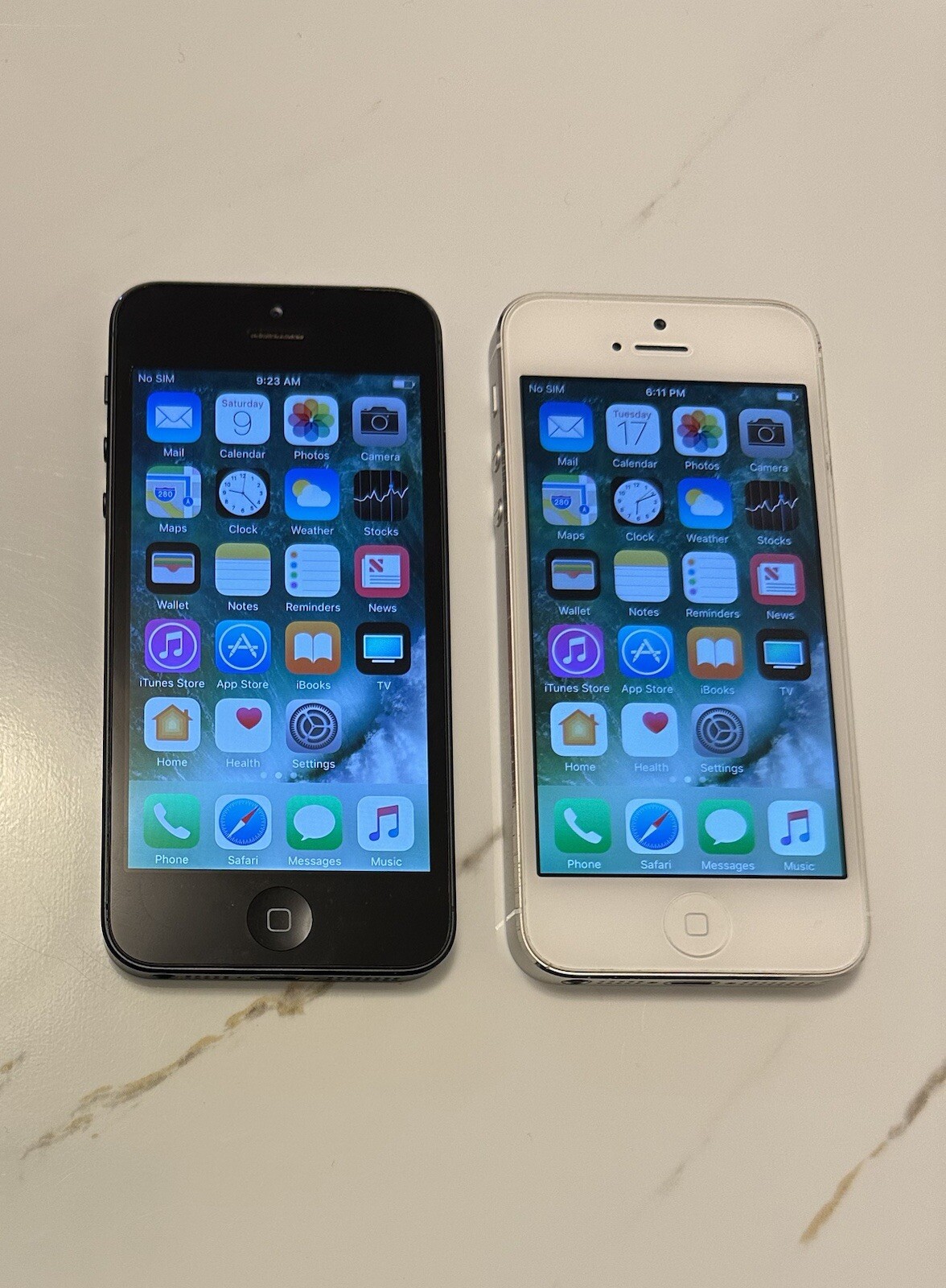 Apple iPhone 5 – 16GB, 32GB, 64GB – Black & White Unlocked/AT&T/T-Mobile A1429