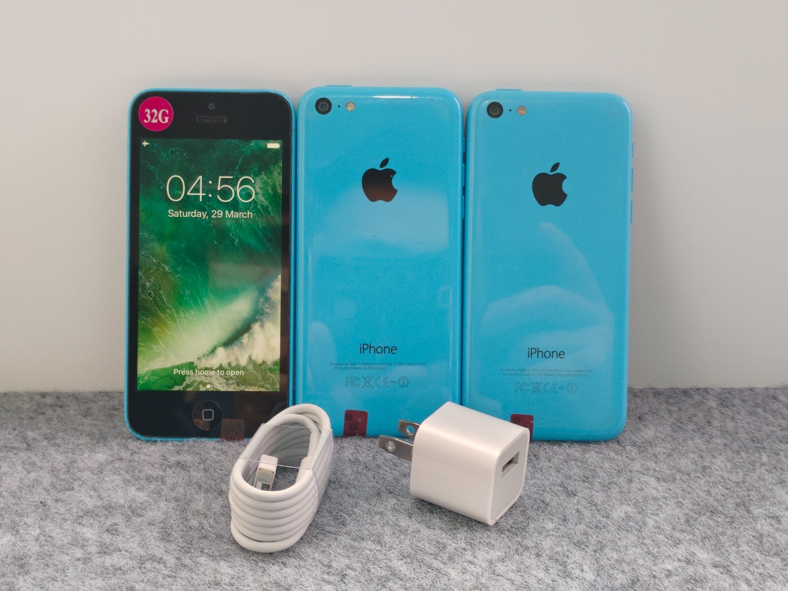 9/10 Good&Original Apple iPhone 5c Blue 8/16/32GB Factory UNlocked  Gift