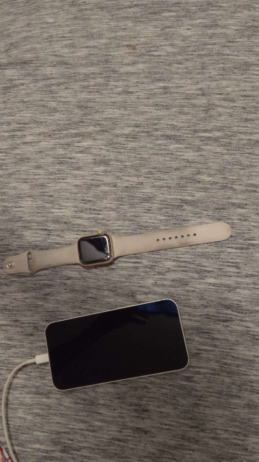 Apple Watch SE APPLE Phone 13  Both Together FOR $ 350.00