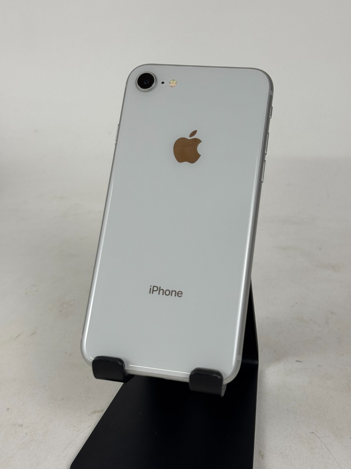 Apple iPhone 8 A1863 64 GB Unlocked Silver 100% Battery Health