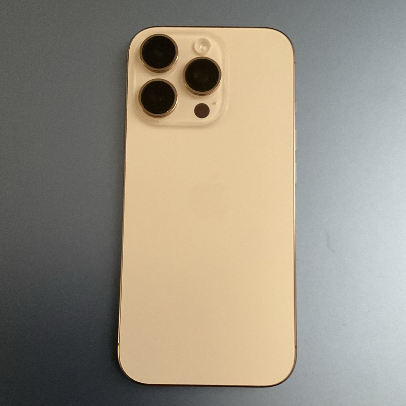 Apple iPhone 16 Pro White, Triple Camera, Dual SIM, 6.1″ Display, iOS