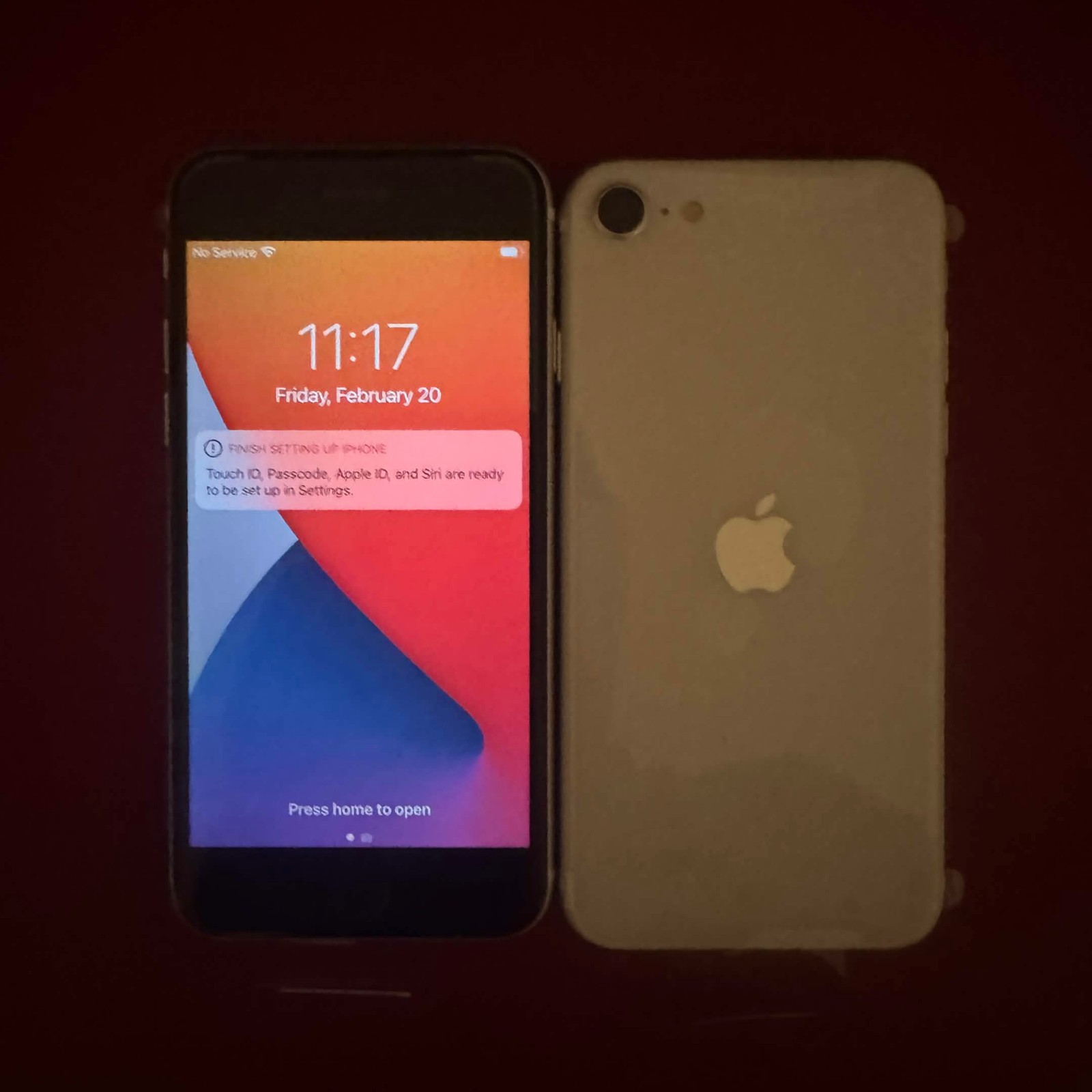 Apple iPhone SE 2nd Generation (2020) – 64 GB –  100% Battery (Unlocked)