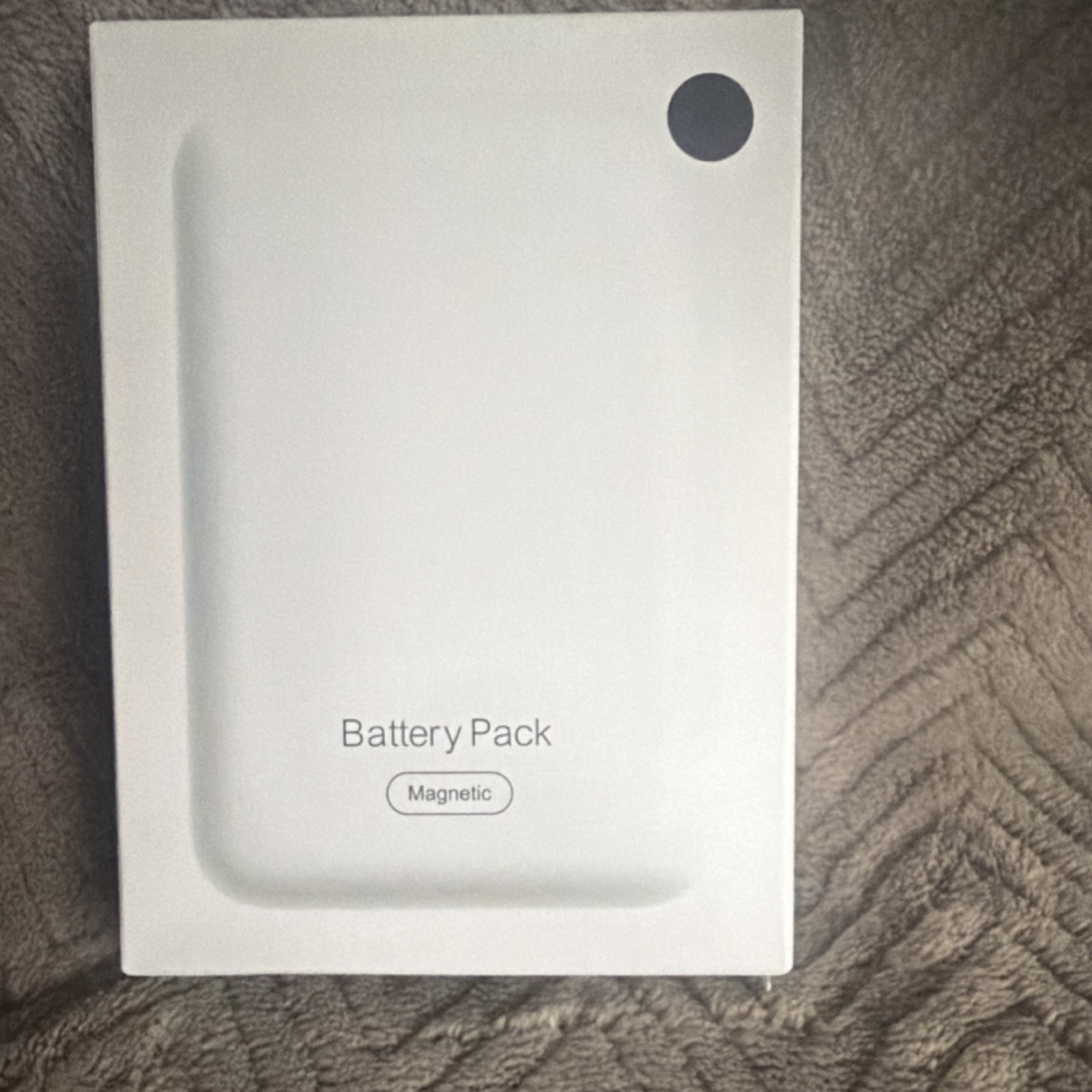 Magnetic External Battery Pack for Apple Phone – White