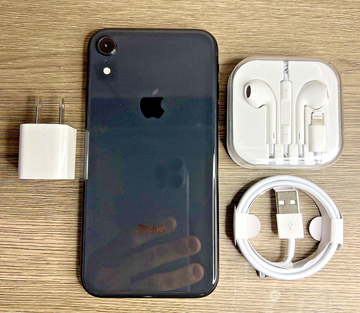 Apple iPhone XR 64GB Black – Factory Unlocked – Excellent Condition