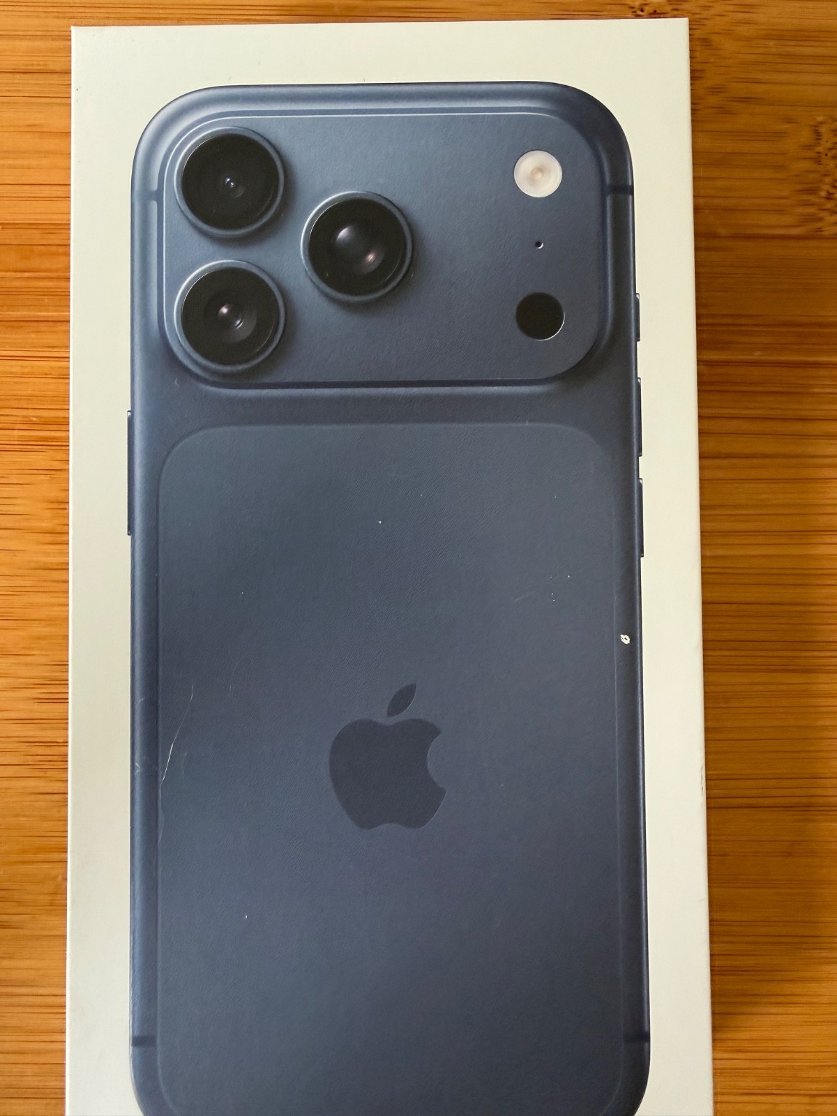 Apple iPhone 17 Pro – 256 GB – Deep Blue (AT&T)