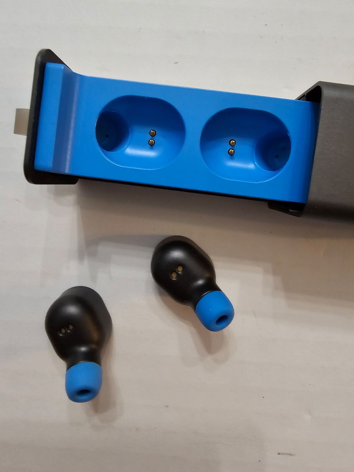 Unbranded Wireless Ear Buds. Great Quality!