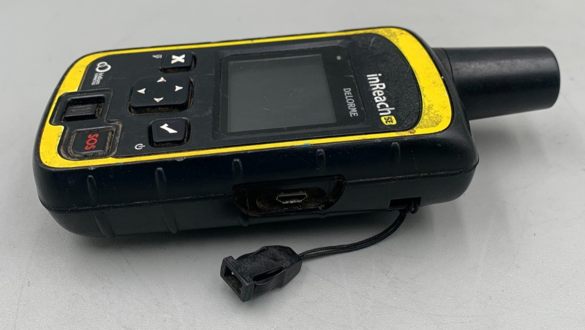 DeLorme inReach SE Two-way Satellite Communicator Black/Yellow Fair-See Photo