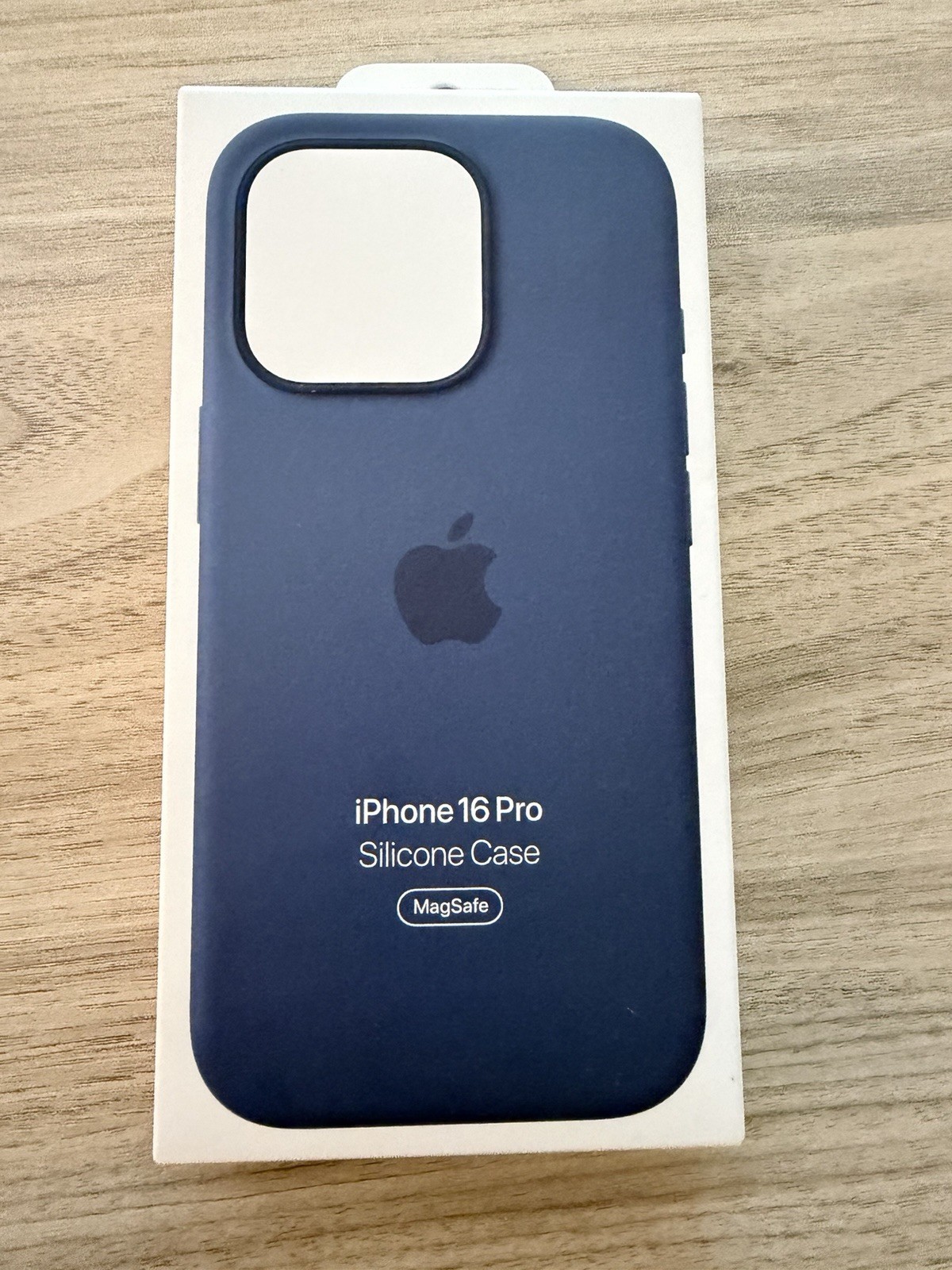 Apple iPhone 16 Pro Silicone Case
