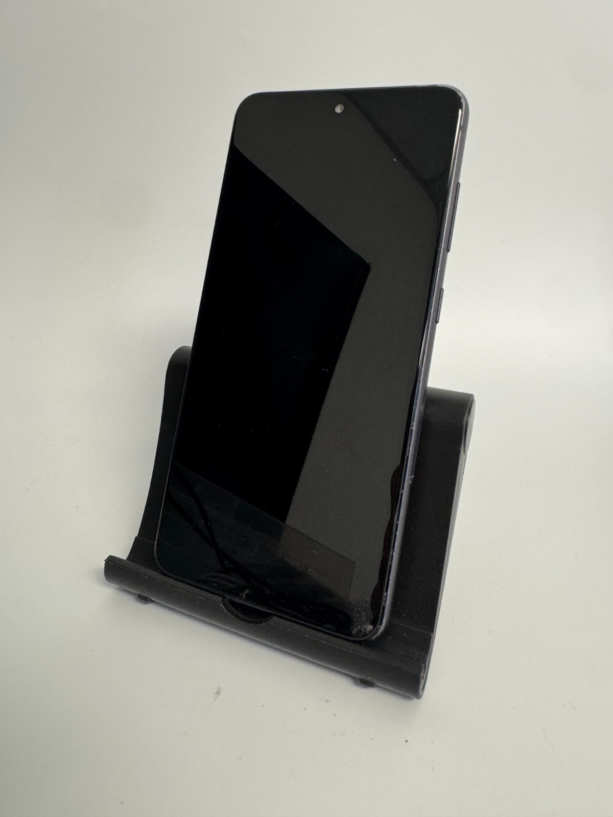 T-Mobile Samsung Galaxy S21 FE – 128GB Black – Good – For Parts Only